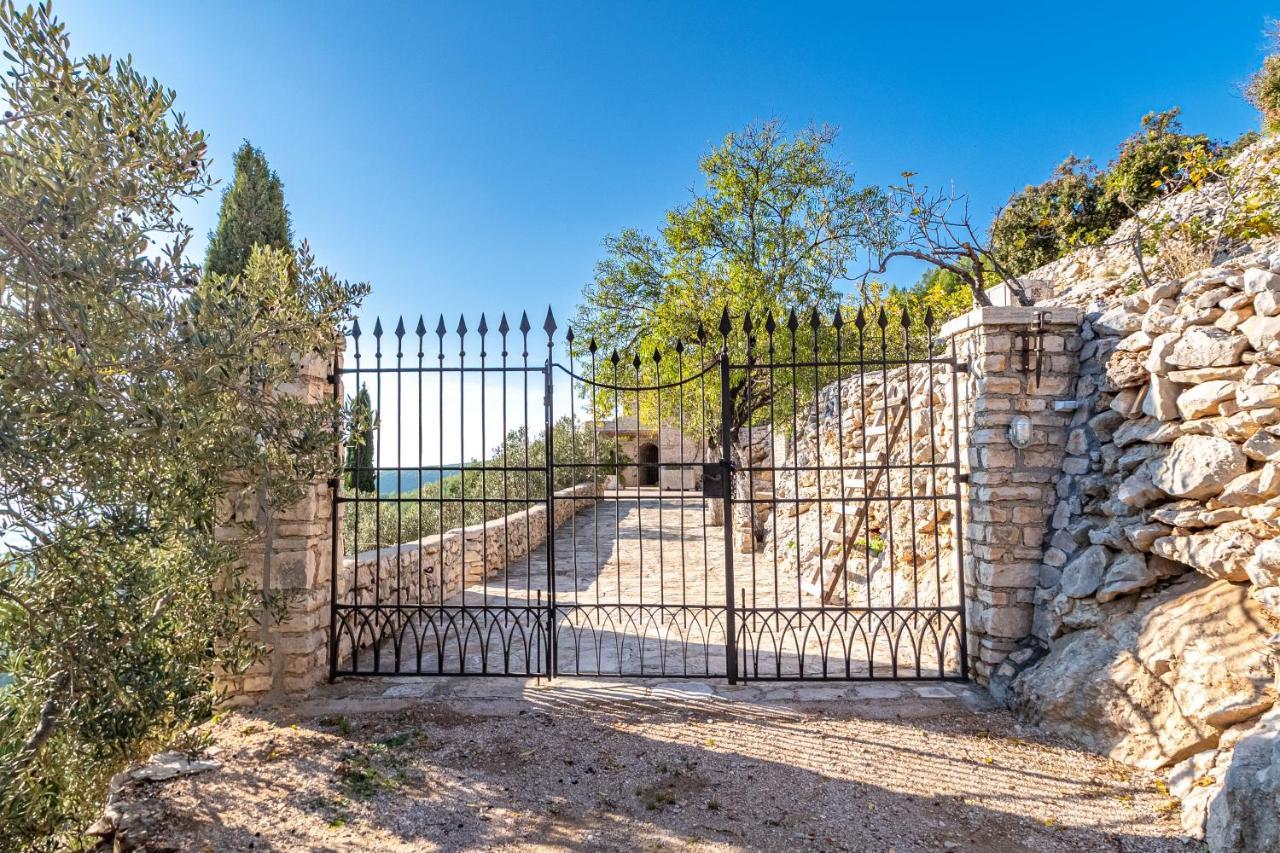Villa Defora Zrnovo 외부 사진